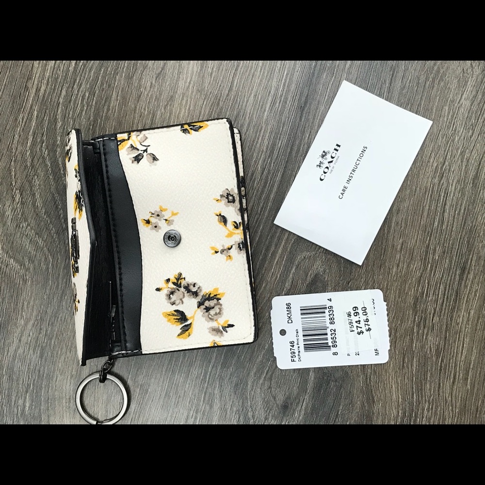 Coach Prairie Envelope Key Coin Wallet - Picture 5 of 8